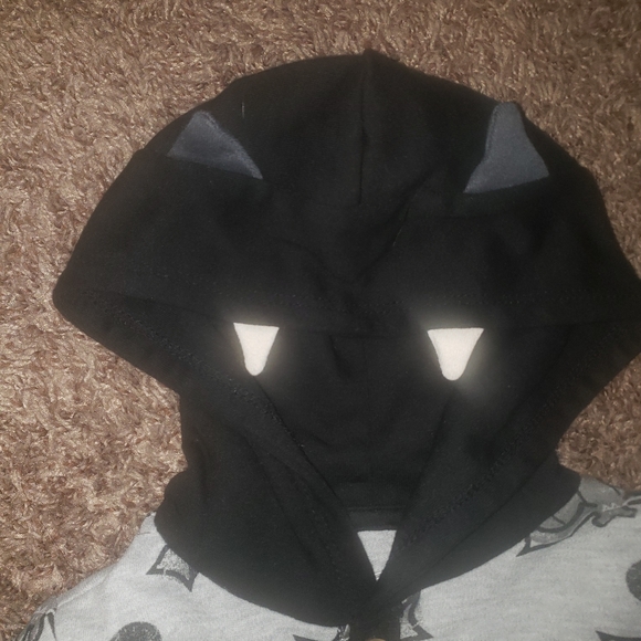Halloween hooded bat baby romper - Picture 2 of 2